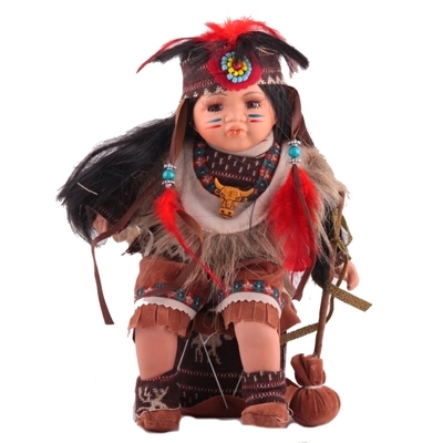 Porcelánová panenka Garif indián s bubnem 30 cm - 1