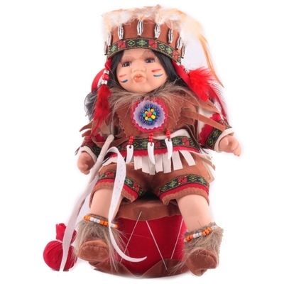 Porcelánová panenka Kichai indián s bubínkem 30 cm - 1