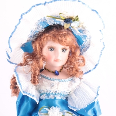 Porcelánová panenka Stela 40 cm modré zámecké šaty - 1