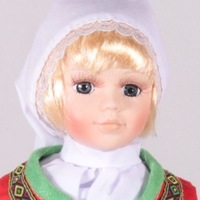 Porcelánová panenka Helenka 30 cm v lidovém krojidovém kroji - 2